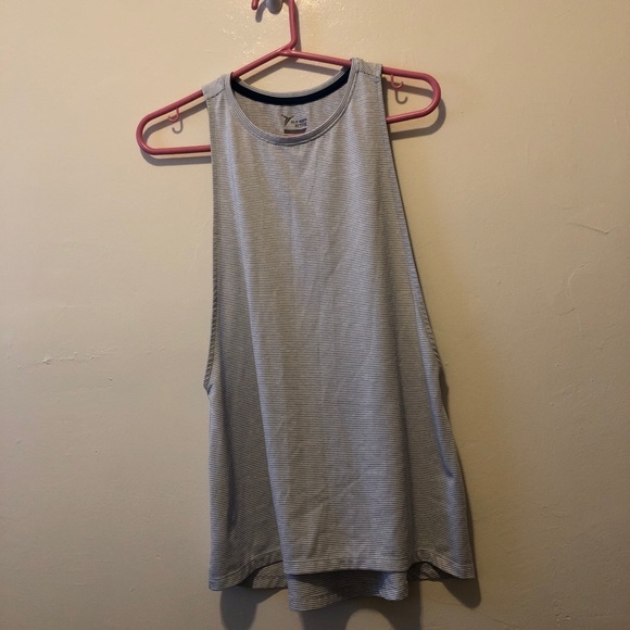 Tops - 3 for $15 💥 old navy stripped muscle tank